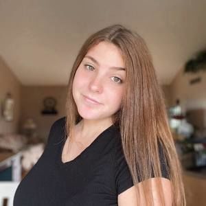 Meet your Posher, Makenzie